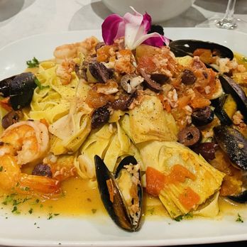 Bosfa Italian Restaurant - Lobster Fettuccine (langostino) - Italian Near Me - Old Tappan, New Jersey Bosfa Italian Restaurant - Lobster Fettuccine (langostino) - Italian Near Me - Old Tappan, New Jersey