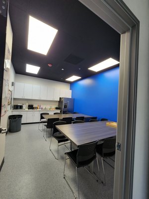 Interior Commercial Painting - Contact us today for interior Painting service
661-889-39-22 Interior Commercial Painting - Contact us today for interior Painting service
661-889-39-22
