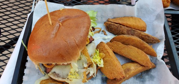 Al’s Woody’s Diner by null