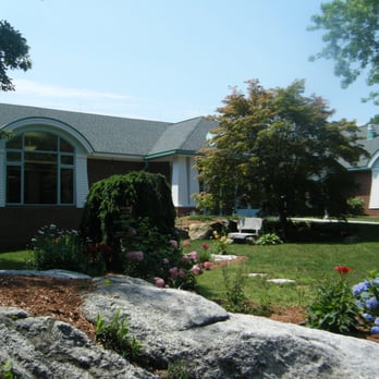 Westbrook Public Library - Beautiful grounds - Libraries Near Me - Westbrook, Connecticut