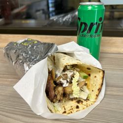Dronningens Kebab og Salatbar - Döner ^____^