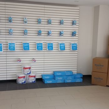 SmartStop Self Storage - Self Storage Near Me - Oakville, Ontario