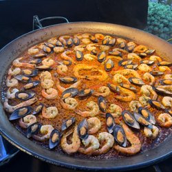 Seafood paella