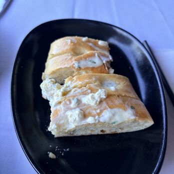 Stanley & Seafort's - Warm bread - Steakhouses Near Me - Tacoma, Washington