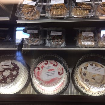 Wedding Wonderland Cake Shop - Scrumptious looking treats. - Custom Cakes Near Me - O’Fallon, Missouri Wedding Wonderland Cake Shop - Scrumptious looking treats. - Custom Cakes Near Me - O’Fallon, Missouri