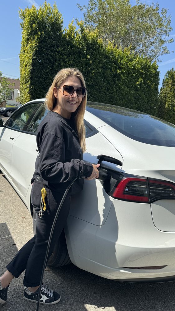 Slide of The Car Charger Guy