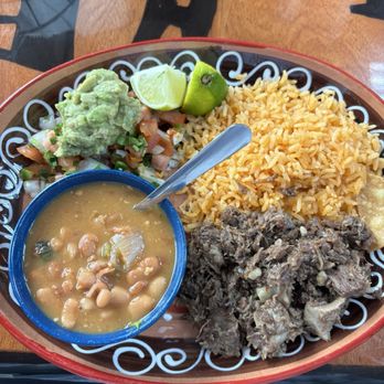 El Jalisco - Barbacoa Plate - Mexican Near Me - Seguin, Texas