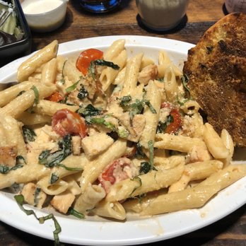 Blast & Brew - Bruschetta pasta add Alfredo sauce - Pizza Near Me - Clovis, California