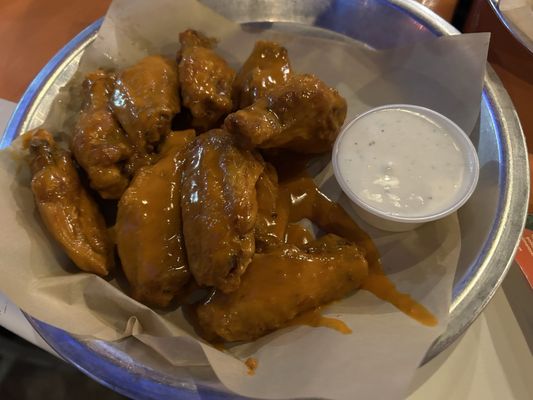 Hooters by null