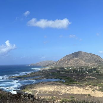 Makapu'u Point Lighthouse Trail - Hiking Near Me - Honolulu, Hawaii Makapu'u Point Lighthouse Trail - Hiking Near Me - Honolulu, Hawaii