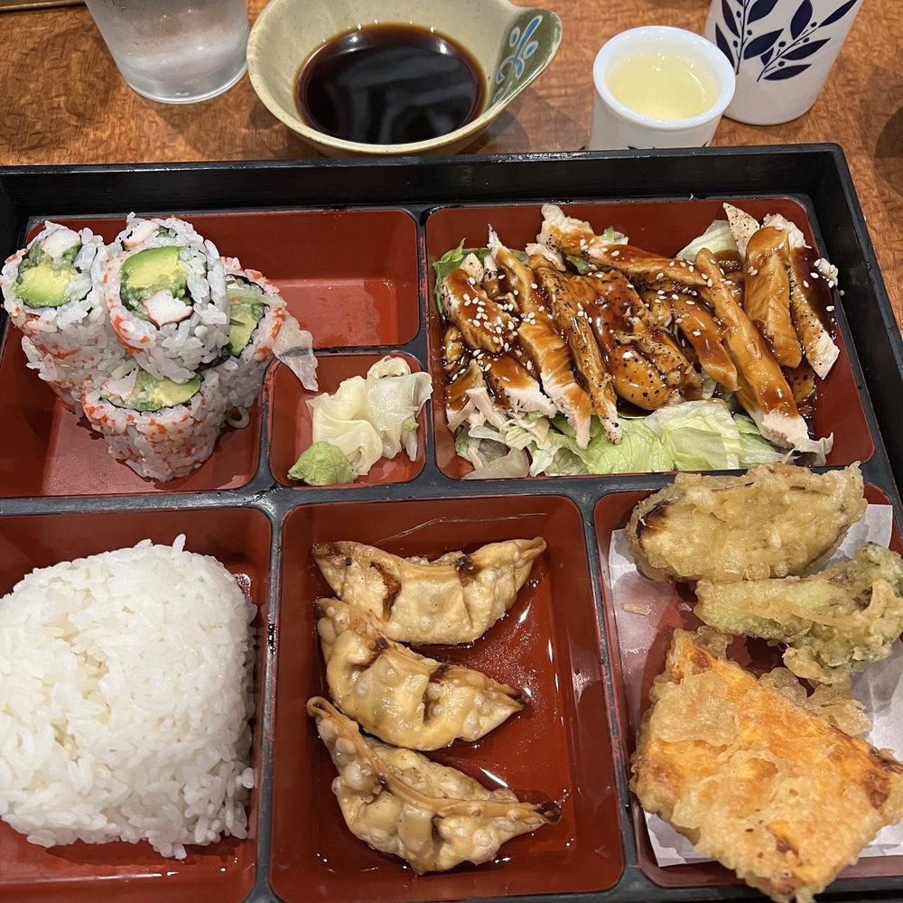Kawa Sushi - Chicken Bento Box - Sushi Bars Near Me - Toronto, Ontario Kawa Sushi - Chicken Bento Box - Sushi Bars Near Me - Toronto, Ontario