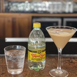 7 Seas - Bar drinks by Julio