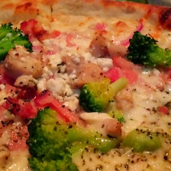 J. Dolan's - Chicken, broccoli, bacon and feta pizza - Pizza Near Me - Honolulu, Hawaii J. Dolan's - Chicken, broccoli, bacon and feta pizza - Pizza Near Me - Honolulu, Hawaii
