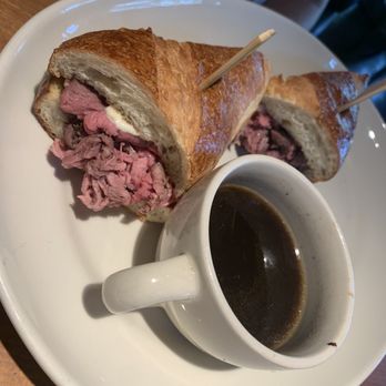 Hillstone Restaurant - Famous French Dip - New American Near Me - Winter Park, Florida Hillstone Restaurant - Famous French Dip - New American Near Me - Winter Park, Florida