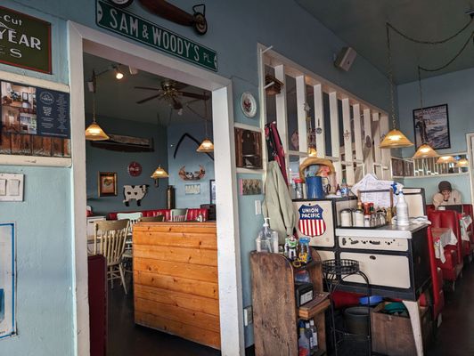 S & W Country Diner by null
