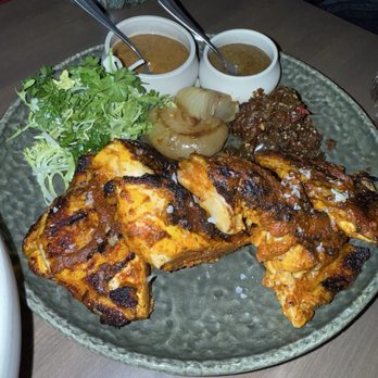 Vela Bar Y Cocina - Pollo adobo - Mexican Near Me - Chicago, Illinois Vela Bar Y Cocina - Pollo adobo - Mexican Near Me - Chicago, Illinois