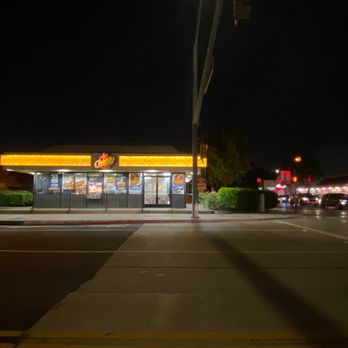 Church's Chicken - an empty street at night - Fast Food Near Me - Lakewood, California