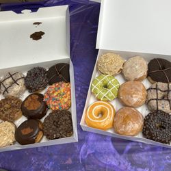 Glaze'n Daze Donuts