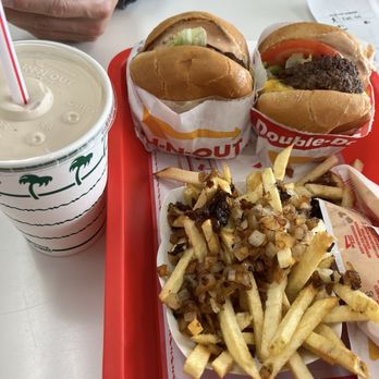 In-N-Out Burger - Burgers Near Me - Torrance, California
