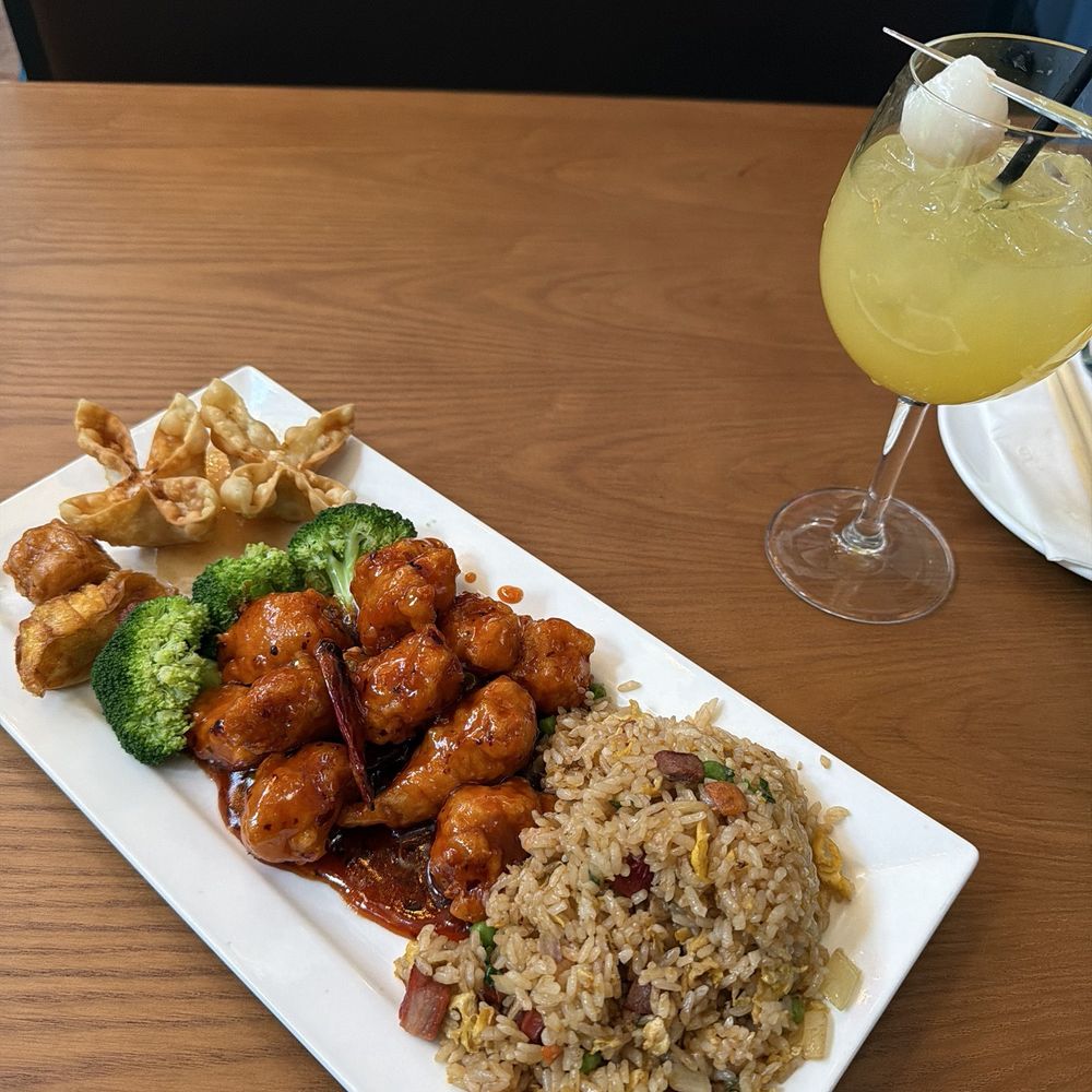 ((L)General Tso's Chicken ((L)General Tso's Chicken