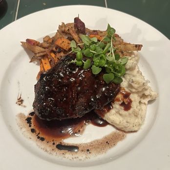 Steaks and Beer - Filet mignon - Steakhouses Near Me - Tecopa, California Steaks and Beer - Filet mignon - Steakhouses Near Me - Tecopa, California