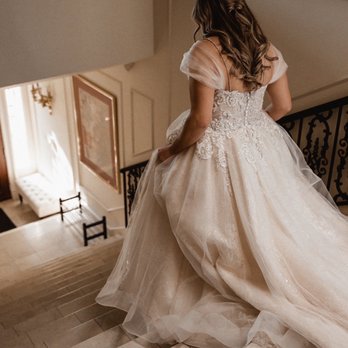 Your Wildest Seams - Flawless Removable tulle sleeves Debbie made me. They matched my dress perfectly! - Sewing & Alterations Near Me - Riverside, California