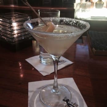 Palisade - Lemon drop at the bar - Seafood Near Me - Seattle, Washington Palisade - Lemon drop at the bar - Seafood Near Me - Seattle, Washington
