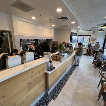 Teaspoon - people sitting at tables in a restaurant - Bubble Tea Near Me - Livermore, California