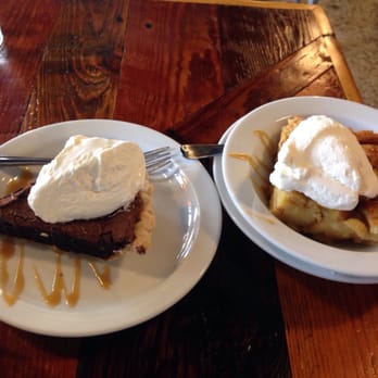 Picnic - Chocolate chess pie and bread pudding. If you only eat one thing get the chocolate chess pie!! - Barbeque Near Me - Durham, North Carolina Picnic - Chocolate chess pie and bread pudding. If you only eat one thing get the chocolate chess pie!! - Barbeque Near Me - Durham, North Carolina