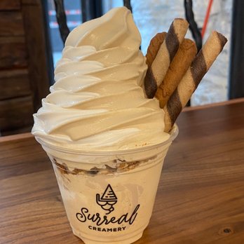 Surreal Creamery - Cup of Earl Grey Vanilla and Vietnamese Iced Coffee Ice Cream with Biscoff and Graham Cracker Straws - Ice Cream & Frozen Yogurt Near Me - New York, New York