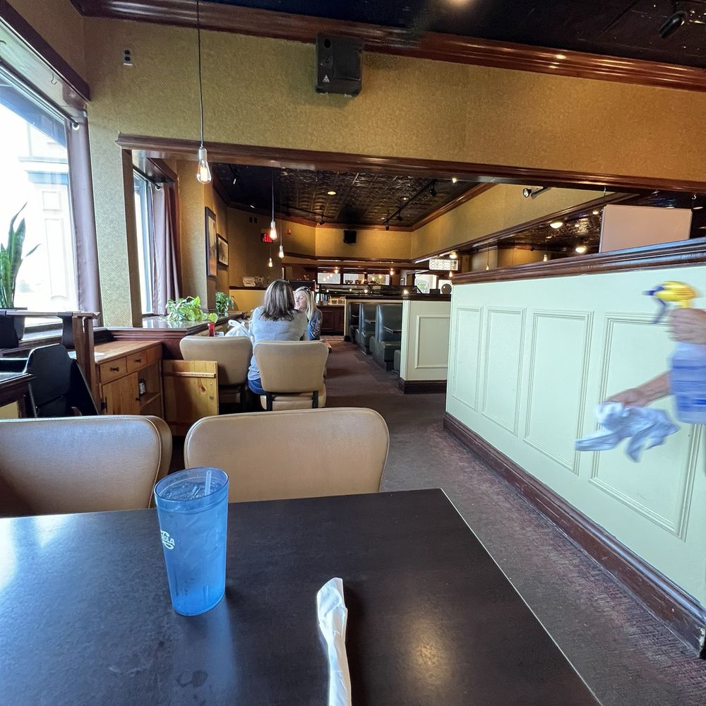 Alex’s Railside Restaurant - View from table. Only trains in sight or in photo - Breakfast & Brunch Near Me - Midland, Michigan Alex’s Railside Restaurant - View from table. Only trains in sight or in photo - Breakfast & Brunch Near Me - Midland, Michigan