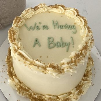 Molly's Cupcakes - Desserts Near Me - Chicago, Illinois