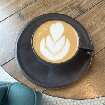 Lantern Coffee Bar and Lounge - Coffee & Tea Near Me - Grand Rapids, Michigan