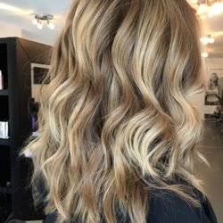 HairColorLab - Toffee blonde Balayage, no foils. By Shannon Matheny.
