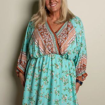 Paisley Oak Boutique - Flowy Fun - Women's Clothing Near Me - Conover, North Carolina Paisley Oak Boutique - Flowy Fun - Women's Clothing Near Me - Conover, North Carolina