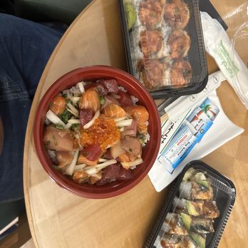 Hou Fish Market - Poke Near Me - Honolulu, Hawaii Hou Fish Market - Poke Near Me - Honolulu, Hawaii