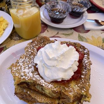 Janet's Montana Cafe - Strawberry filled French toast - American Near Me - Alpine, California