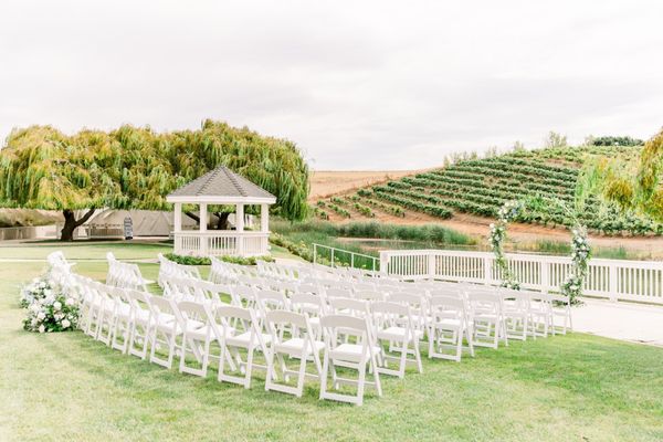 Leal Vineyards and Winery by null