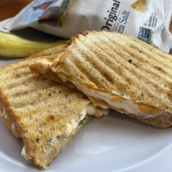 Steamy Joe Cafe - Ark City - Jalapeño popper grilled cheese