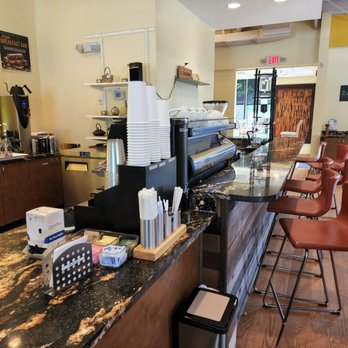 Cafe De Oro - Interior - Coffee & Tea Near Me - Riverwoods, Illinois Cafe De Oro - Interior - Coffee & Tea Near Me - Riverwoods, Illinois