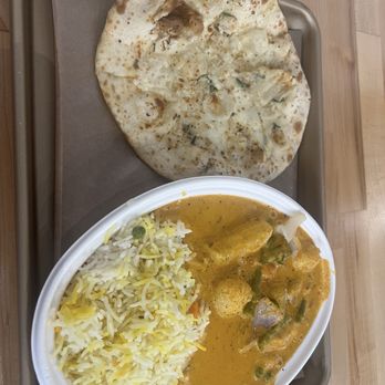 Tikka Shack Indian Grub - Veggie with butter masala, and shack naan - Indian Near Me - Virginia Beach, Virginia