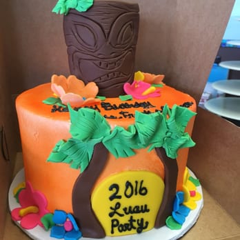 Fizz Bakery - Luau cake - Bakeries Near Me - Stockton, California