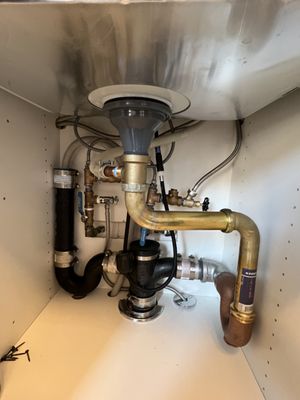 Astoria Plumbing Heating services Logo