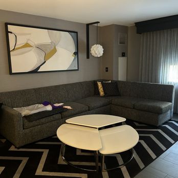 The Clancy, Autograph Collection - Sitting area- Suite - Hotels Near Me - San Francisco, California The Clancy, Autograph Collection - Sitting area- Suite - Hotels Near Me - San Francisco, California