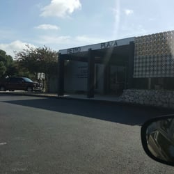 Live Oak Family Health - Outside of building