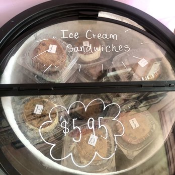 Ice Cream Junction - Ice Cream & Frozen Yogurt Near Me - Toronto, Ontario