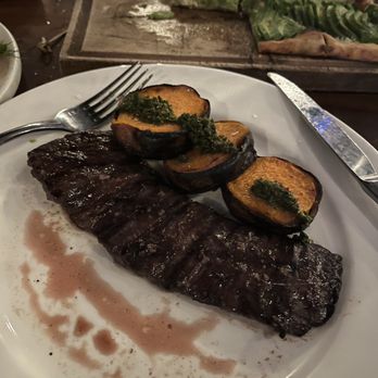 Quinto - Skirt steak with sweet potatoes - Steakhouses Near Me - Miami, Florida Quinto - Skirt steak with sweet potatoes - Steakhouses Near Me - Miami, Florida