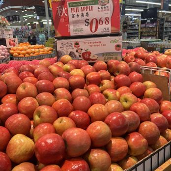 Great Wall Supermarket - Fuji Apples. - International Grocery Near Me - Rosemead, California Great Wall Supermarket - Fuji Apples. - International Grocery Near Me - Rosemead, California