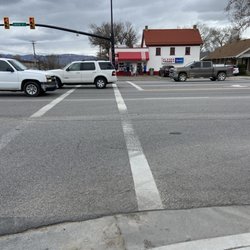 Glade's Drive Inn - Glades crosswalk