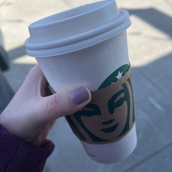 Starbucks - Coffee & Tea Near Me - Glendale, Wisconsin Starbucks - Coffee & Tea Near Me - Glendale, Wisconsin
